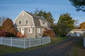 Grayland House | Cranberry Coast Gambrel Home, Sleeps 10 and 2.5 ba