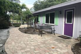 Longbeach Village Cabin | Palm Cottage in North Longboat Key