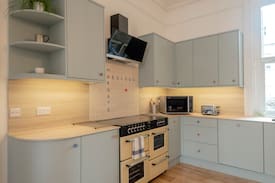 Margate House | Magical Margate Townhouse, 2 Family/2 Bubble Stays