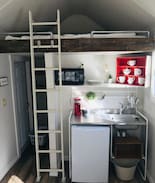 Vero Beach House | New TINY HOUSE on a FARM- Relax in the country
