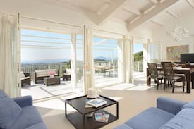 Alghero Villa | Villa Champagne.Stunning pool and view of the sea