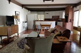 Burlingame Hills House | Beautiful guest house in Burlingame