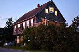South Addison House | Piper House in Quaint Fishing Village Pet Friendly