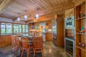 Kernville Cabin | The Lazy Crane; A Luxury Cabin on the Kern River