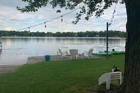 Leesburg Cabin | "The Flip Flop Inn" on Oswego and Tippecanoe Lake