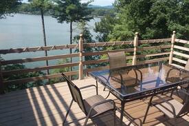 Hickory House | Paradise on Lake Hickory