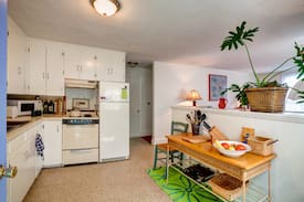 Camden Apartment | Crows Nest Suite of Green Gables Inn