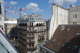 Palais-Royal Apartment | Chambre de bonne - quartier du Louvre