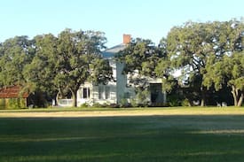Beeville Bed & Breakfast | The Inn at Silver Oaks