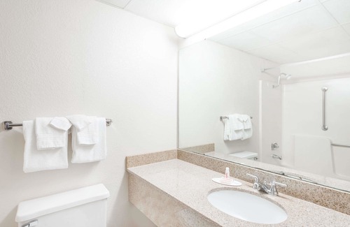 Kirksville Hotel | Days Inn by Wyndham Kirksville