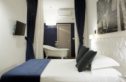 Rione VII Regola Hotel | Piazza Farnese Luxury Suites
