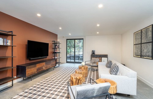 Mountain Village House | Special Rates on 5+ Night Stays: MOUNTAIN MODERN RUSTIC