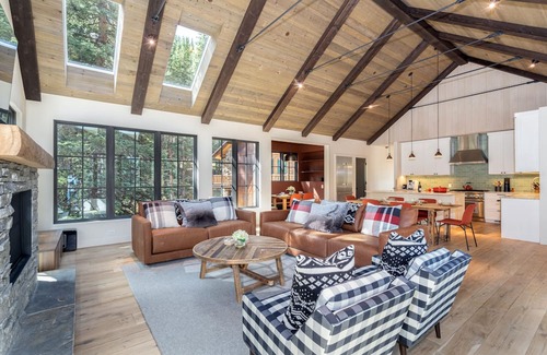 Mountain Village House | Special Rates on 5+ Night Stays: MOUNTAIN MODERN RUSTIC