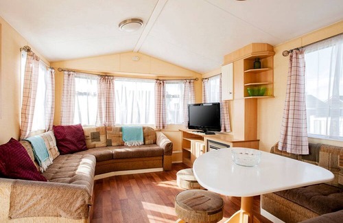 Caister-on-Sea House | 3 bedroom accommodation in Caister-on-Sea