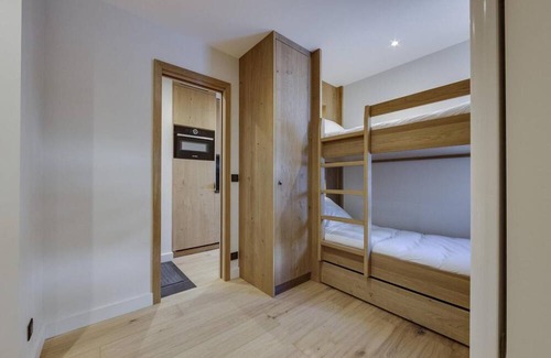 Le Cret Apartment | Wifi, 2nd floor, parking, tv, ski locker, 38m², Val d'Isère