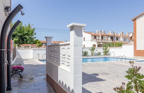 Torredembarra House | Wonderful villa for 7 people with pool, WIFI, TV and patio