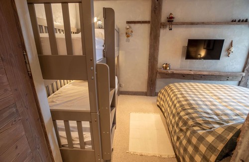 Meribel Centre Apartment | Grands Sorbiers 6: premium apt route de la Renarde