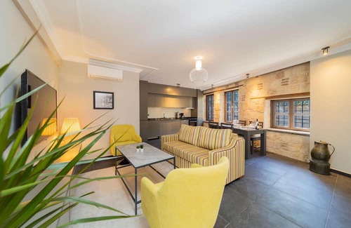 Kaleici Apartment | Modern and Fully Furnished Flat in Antalya