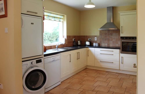 Carrick-on-Shannon Cottage | Leitrim Quay - Riverside Cottage 9