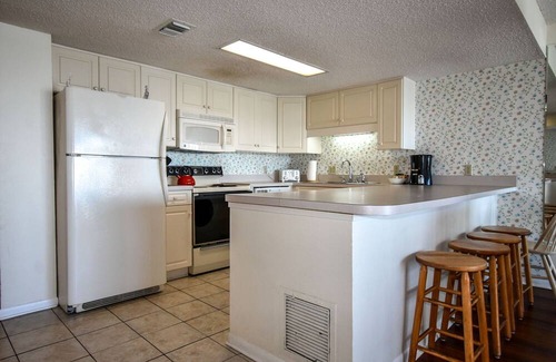 Garden City Condo | Atalaya Tower 1605 - Three Bedroom Oceanfront Condo in Garden City Beach