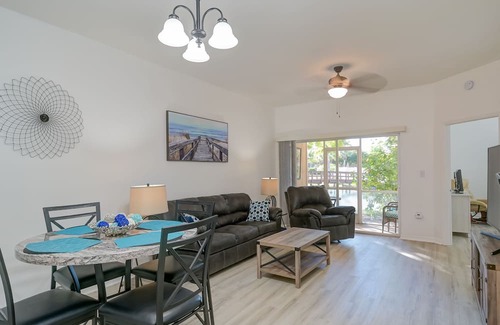 Iona Condo | Vacation in Paradise Fort Myers Condo 3 Bed/2 Bath