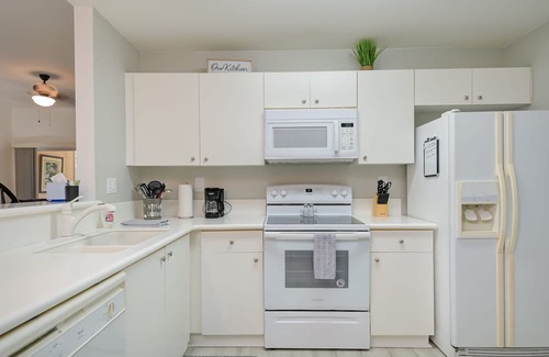 Iona Condo | Vacation in Paradise Fort Myers Condo 3 Bed/2 Bath