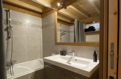 Isola Ski Chalet | Chalet Isola 2000, 3 bedrooms, 6 persons
