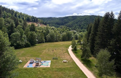 Sainte-Sigolene Ski Chalet | Luxe Sanitary 5 Pers. Villatent at the 4-star campsite de Vaubarlet in Auvegne