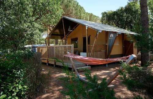 Roquebrune-sur-Argens RV Rental | Atmospheric family campsite on the beautiful Côte d’Azur