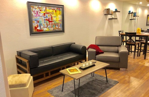 Palm Springs Condo | Minutes from downtown Palm Springs. 1 bedroom 1 bath upgraded condo. 5 pools