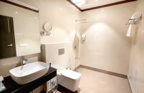 Sonepat Hotel | TreeHouse Velis Sonipat