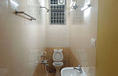 Iyyappanthangal Hotel | Skyry Residency