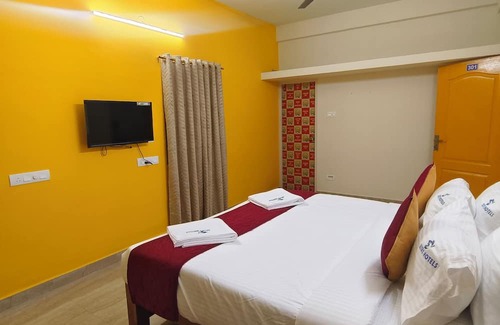 Iyyappanthangal Hotel | Skyry Residency