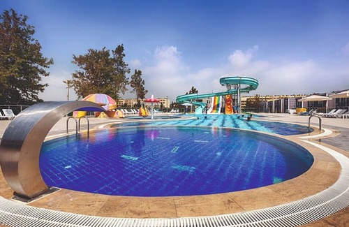 Mezetli Resort | Doramar Resort Aqua Tatilkoyu