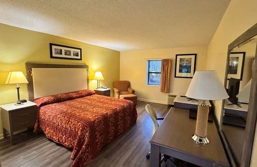 Franklin Hotel | COUNTRY HOST INN
