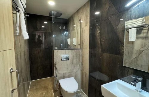Thanjavur Hotel | HOTEL TIME SQUARE
