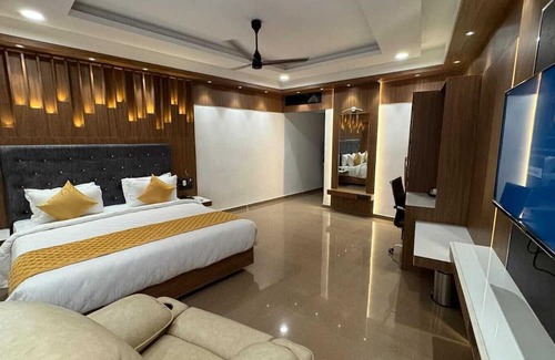 Thanjavur Hotel | HOTEL TIME SQUARE