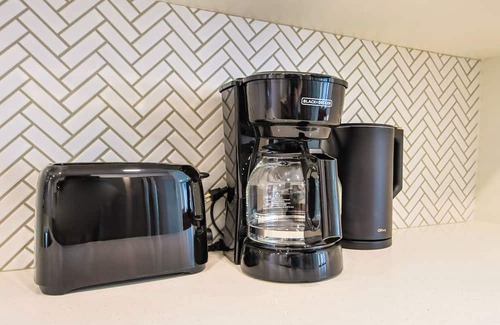 Marina del Rey Apartment | Vibrant 2-Bedroom, 2-Bath Apartment in the Heart of Marina del Rey