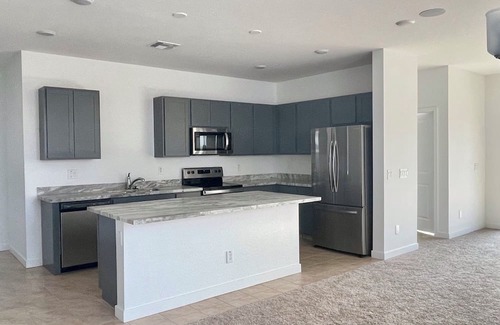 Waddell House | Charming 3-bedroom house in Waddell with AC