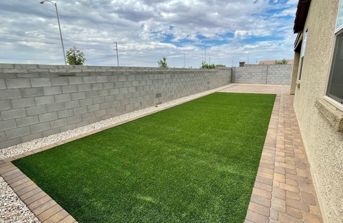 Waddell House | Charming 3-bedroom house in Waddell with AC