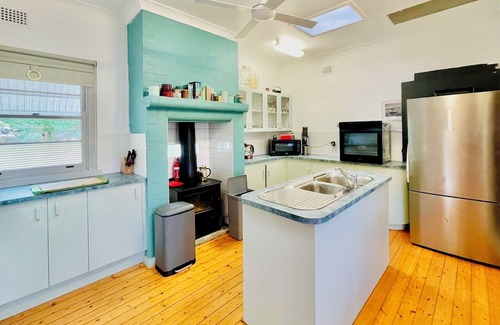 Wagstaffe Cottage | Amaroo in Wagstaffe, original 50’s coastal cottage