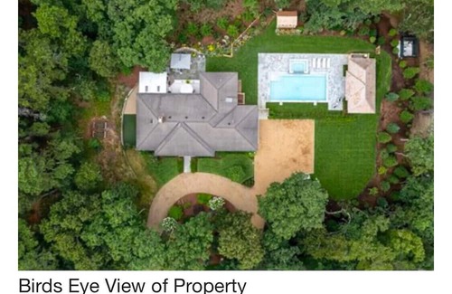 Oak Bluffs House | Charming 4 Bedroom Heated Pool Outdoor Dining w/Sound System in Oak Bluffs