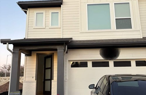 Austin House | Charming and luxurious 1-bedroom house in enchanting Austin with WiFi and Cozy.