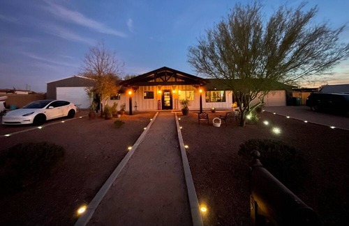 County Island Apartment | Private Desert Retreat ll + Free parking, just steps to your door!