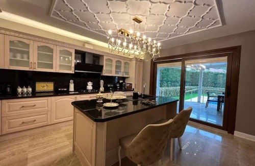 Sapanca Villa | Aydın Villa & Nil Accommodation(HOT POOL)nn