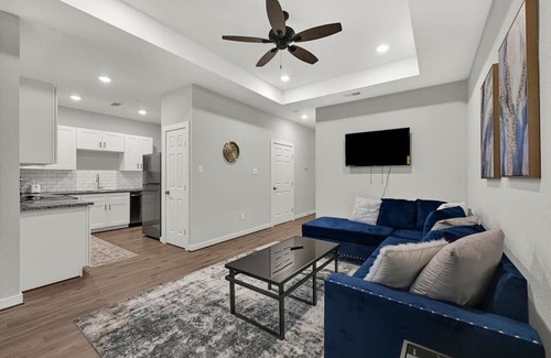 Barker House | Modern, Newly Built 2 Bed, 2 Bathroom, WD Home!