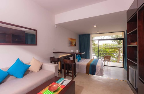 Dodanduwa Villa | Serendipity Lake Hikkaduwa