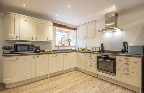 Taddington Cottage | Beech Farm Barns is situated perfectly within the countryside of The Peak District.