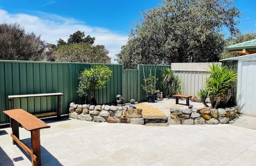 Tuncurry House | Tuncurry Tranquility family and dog friendly house conveniently located