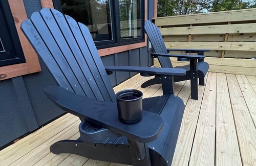 Bartlett Ski Chalet | Brand New 2-bedroom chalet in charming Bartlett with WiFi, AC and EV Charger